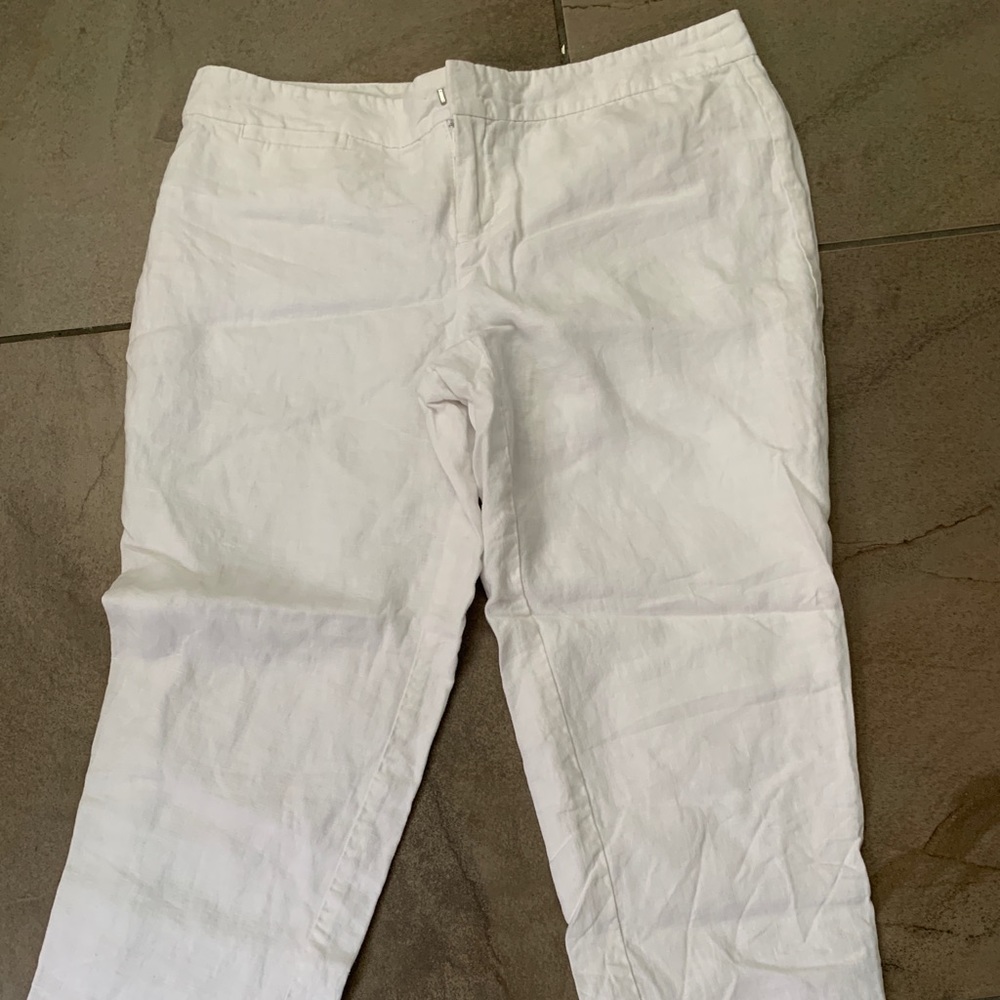 White linen crop pants